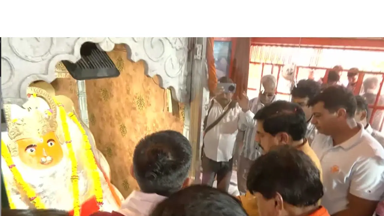 MP CM Mohan Yadav offers prayers at Veergarhi Hanuman Temple (Photo / ANI) MP CM Mohan Yadav offers prayers at Veergarhi Hanuman Temple (Photo / ANI)