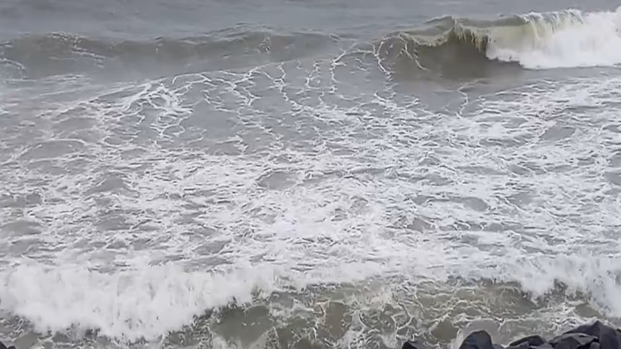 Visuals from a coast in Puducherry (Photo/ANI)