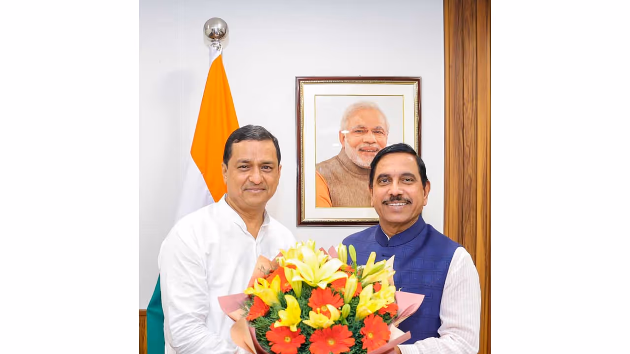 Anil Baluni meets Union Education Minister Pralhad Joshi in Uttarakhand (Photo/X/@anil_baluni) Anil Baluni meets Union Education Minister Pralhad Joshi in Uttarakhand (Photo/X/@anil_baluni)