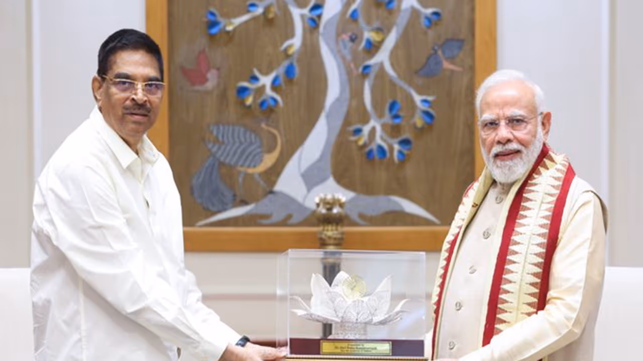 Odisha Governor Hari Babu Kambhampati on Thursday met Prime Minister Narendra Modi in New Delhi (Photo: @PMOIndia) Odisha Governor Hari Babu Kambhampati on Thursday met Prime Minister Narendra Modi in New Delhi (Photo: @PMOIndia)