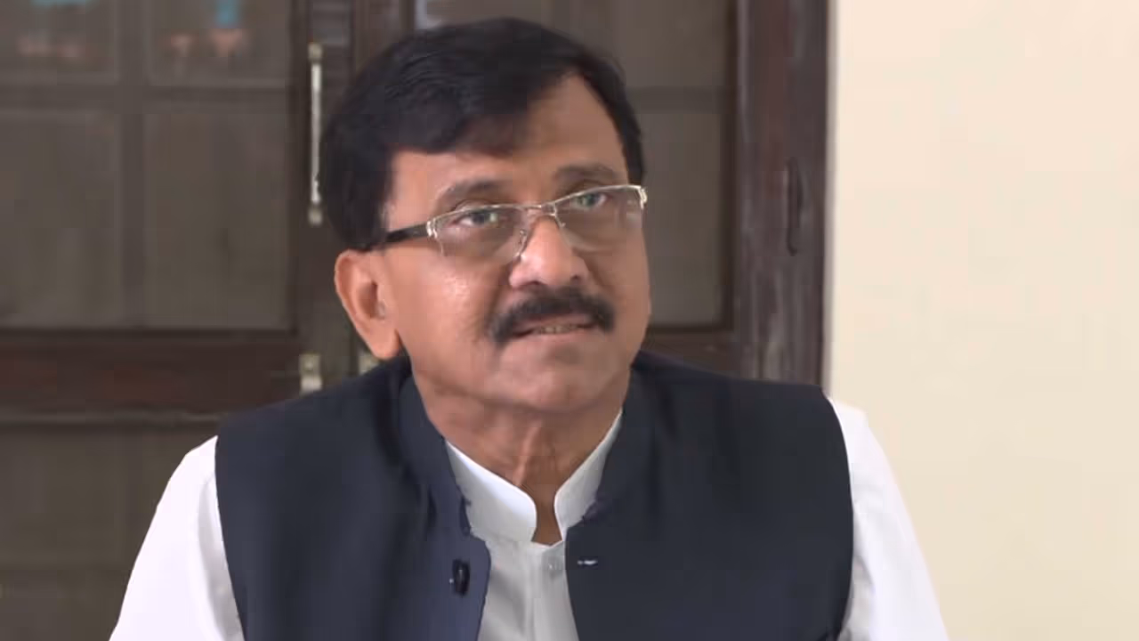 Shiv Sena (UBT) leader Sanjay Raut (Photo/ANI) Shiv Sena (UBT) leader Sanjay Raut (Photo/ANI)