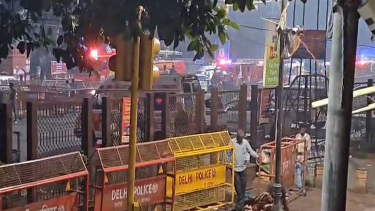 Visuals from the blast site in Delhi (Photo/ANI) Visuals from the blast site in Delhi (Photo/ANI)