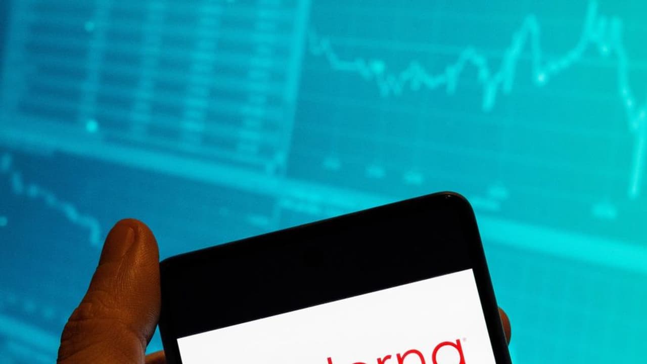 https://stocktwits.com/news articles/markets/equity/mrna stock jumps 14 past 150 as wolfe sees 9 2 b cancer vaccine opportunity/cZYlTAkRJoj https://stocktwits.com/news articles/markets/equity/mrna stock jumps 14 past 150 as wolfe sees 9 2 b cancer vaccine opportunity/cZYlTAkRJoj