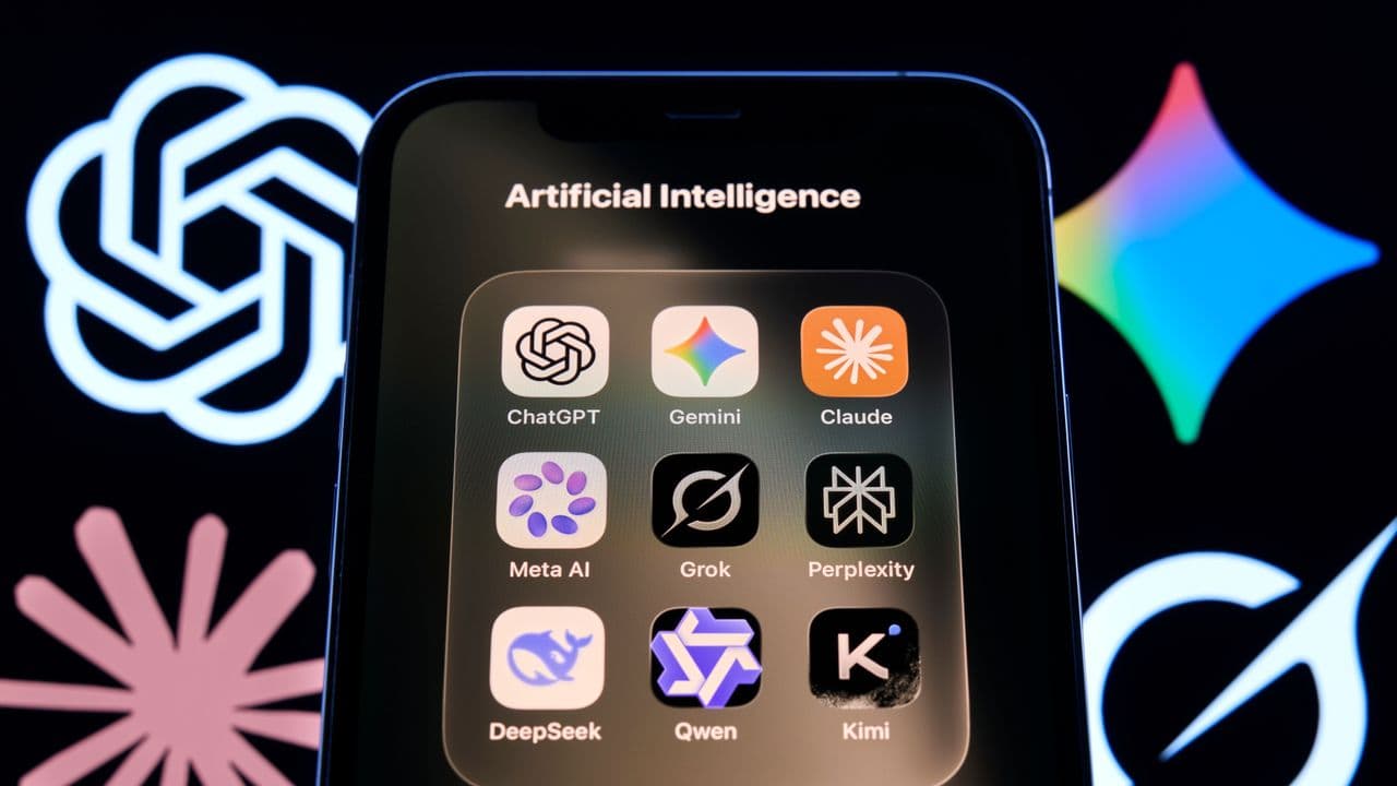 https://stocktwits.com/news articles/markets/equity/watch out openai anthropic deepseek moonshot raise fresh capital as chinese open weight ai models gain us users/cZDsUbgRBkh https://stocktwits.com/news articles/markets/equity/watch out openai anthropic deepseek moonshot raise fresh capital as chinese open weight ai models gain us users/cZDsUbgRBkh