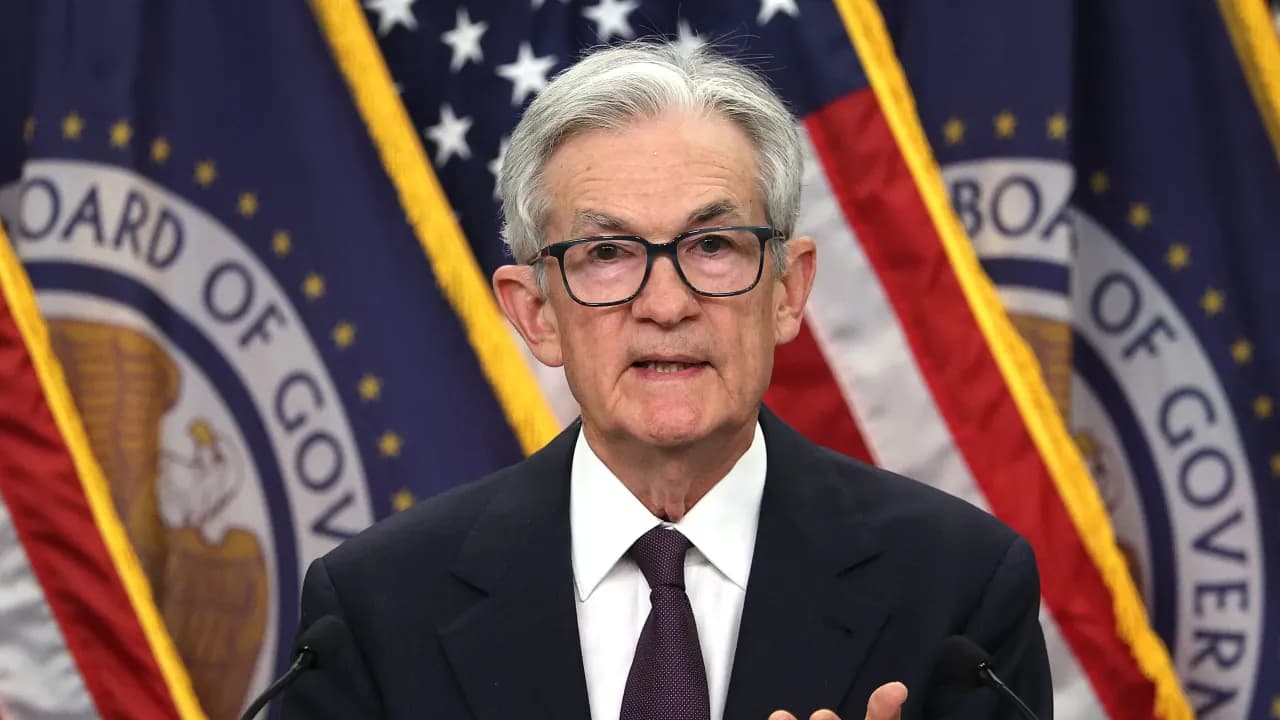 https://stocktwits.com/news-articles/markets/equity/fed-says-early-to-assess-impact-of-trump-tariffs-on-inflation/chlxFWoRRPu
