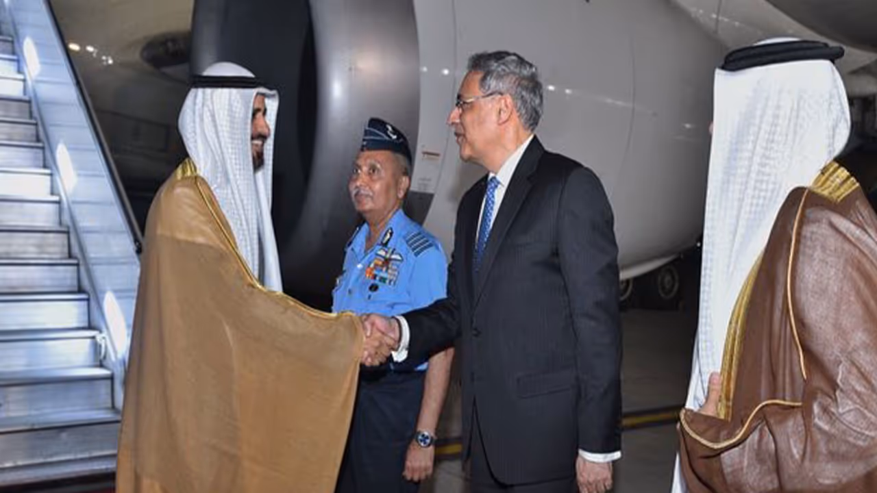 Sheikh Theyab bin Mohamed bin Zayed Al Nahyan, Deputy Chairman of the UAE's Presidential Court for Development and Fallen Heroes' Affairs, arrived in New Delhi on Thursday. (Photo: X/@MEAIndia) Sheikh Theyab bin Mohamed bin Zayed Al Nahyan, Deputy Chairman of the UAE's Presidential Court for Development and Fallen Heroes' Affairs, arrived in New Delhi on Thursday. (Photo: X/@MEAIndia)