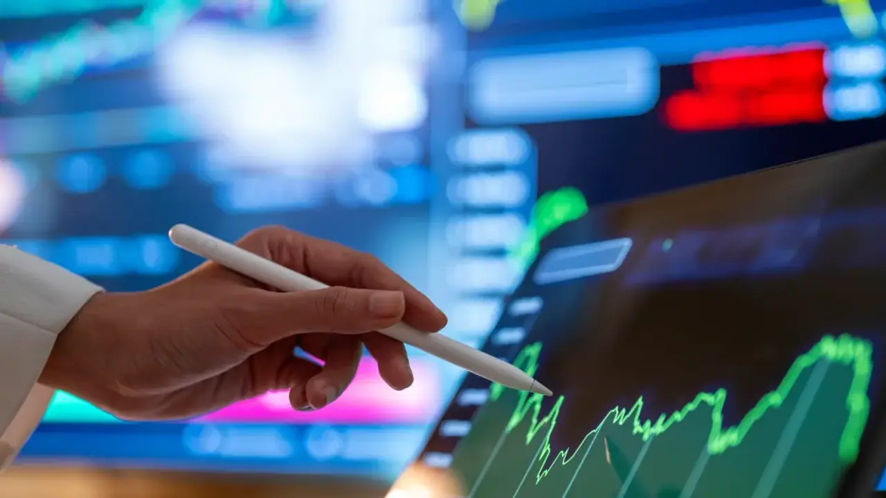 https://stocktwits.com/news articles/markets/equity/kec international nears breakout sebi ra sees 35 upside potential if it breaks 915 with volume/chkDBNrRbDS