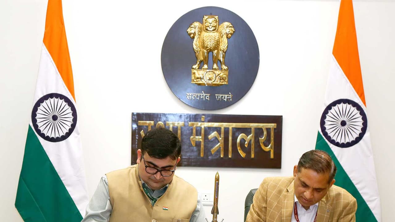 MoD signs contract to procure BrahMos Fire Control System and Launchers for Indian Navy ships (Photo/PIB) MoD signs contract to procure BrahMos Fire Control System and Launchers for Indian Navy ships (Photo/PIB)
