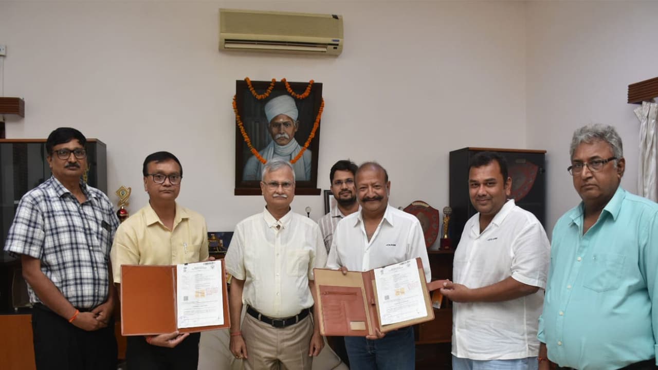 Banaras Hindu University (BHU) signs MoU with Dalmia Group (Photo/PRO BHU) Banaras Hindu University (BHU) signs MoU with Dalmia Group (Photo/PRO BHU)