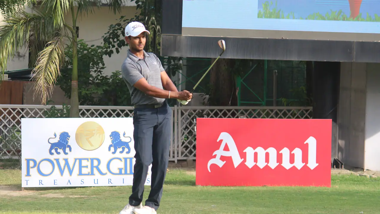 Sunit Chowrasia in action during day 2 of PGTI NexGen Vijay Kumar Memorial (Image: PGTI) Sunit Chowrasia in action during day 2 of PGTI NexGen Vijay Kumar Memorial (Image: PGTI)