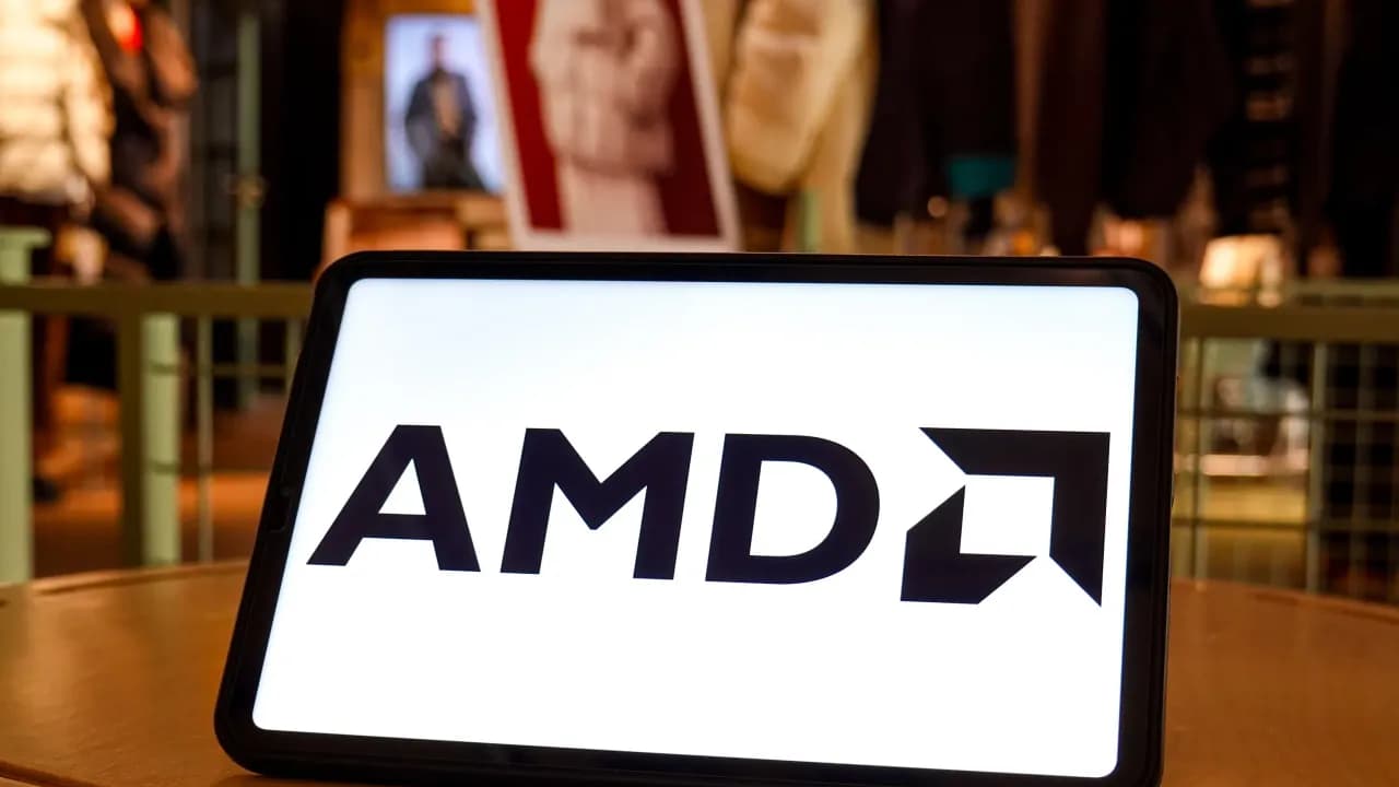 https://stocktwits.com/news articles/markets/equity/amd stock soars on meta expanded 6 gigawatt deal for amd gpus/cZRvDZZR4Cb https://stocktwits.com/news articles/markets/equity/amd stock soars on meta expanded 6 gigawatt deal for amd gpus/cZRvDZZR4Cb