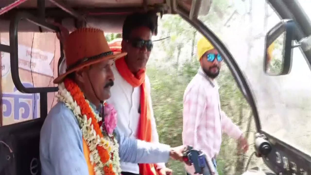 BJP candidate Niladri Shekhar Dana from Bankura constituency campaigns in E rickshaw (Photo/ANI BJP candidate Niladri Shekhar Dana from Bankura constituency campaigns in E rickshaw (Photo/ANI