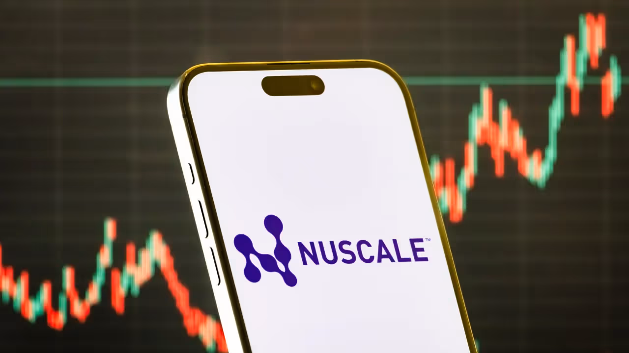 https://stocktwits.com/news articles/markets/equity/nuscale power stock gets a downgrade by bof a on valuation concerns/chDD4Z6R3BV