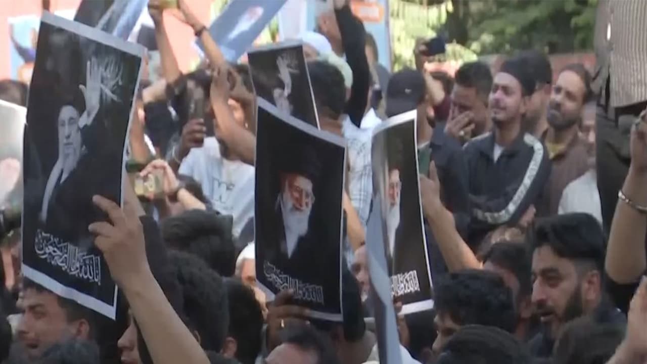 All India Shia Council holds protest at Jantar Mantar (Photo/ANI) All India Shia Council holds protest at Jantar Mantar (Photo/ANI)