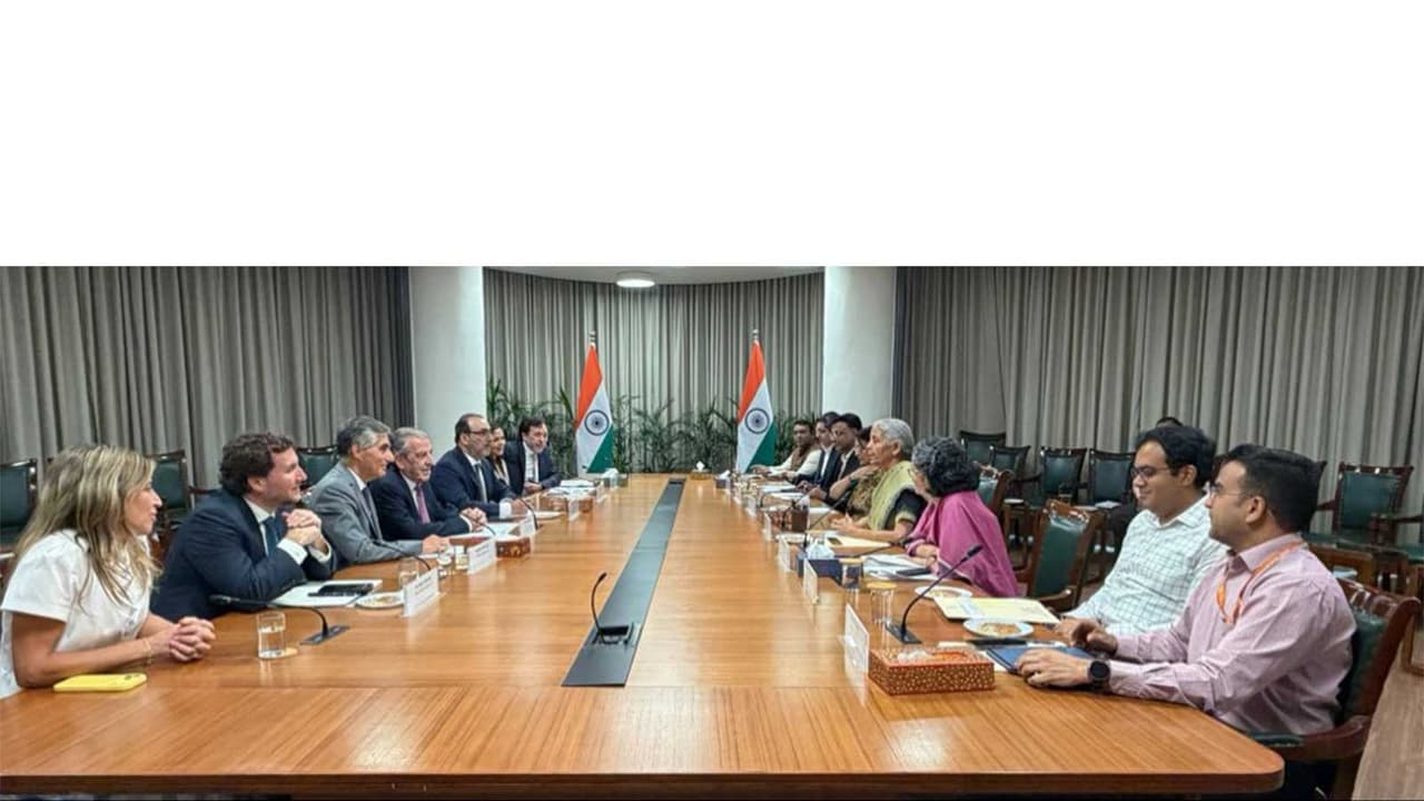 Stills from the meeting (Photo/ANI) Stills from the meeting (Photo/ANI)