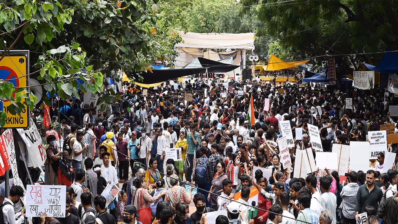CJP's protest continues at Jantar Mantar, demanding Dharmendra Pradhan's resignation (File Photo/ANI) CJP's protest continues at Jantar Mantar, demanding Dharmendra Pradhan's resignation (File Photo/ANI)