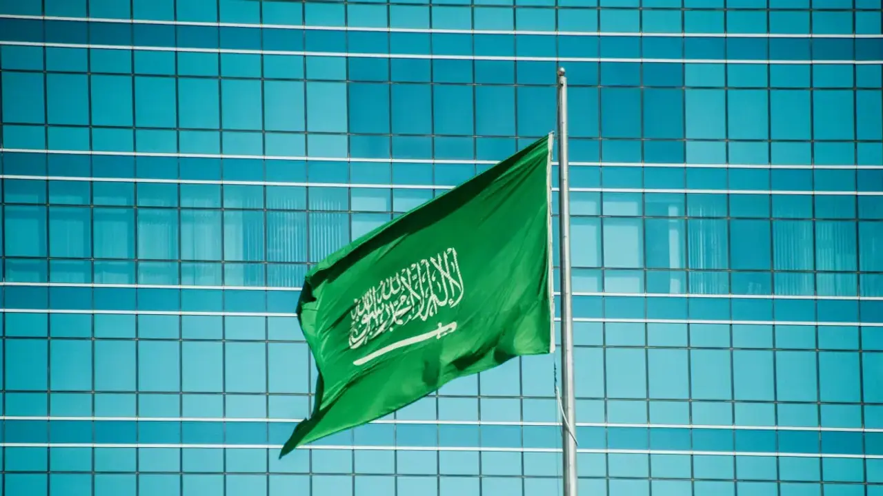 https://stocktwits.com/news-articles/markets/equity/cisco-amd-reportedly-roped-in-to-build-saudi-arabia-s-ai-infrastructure/chlXpvfRb6K