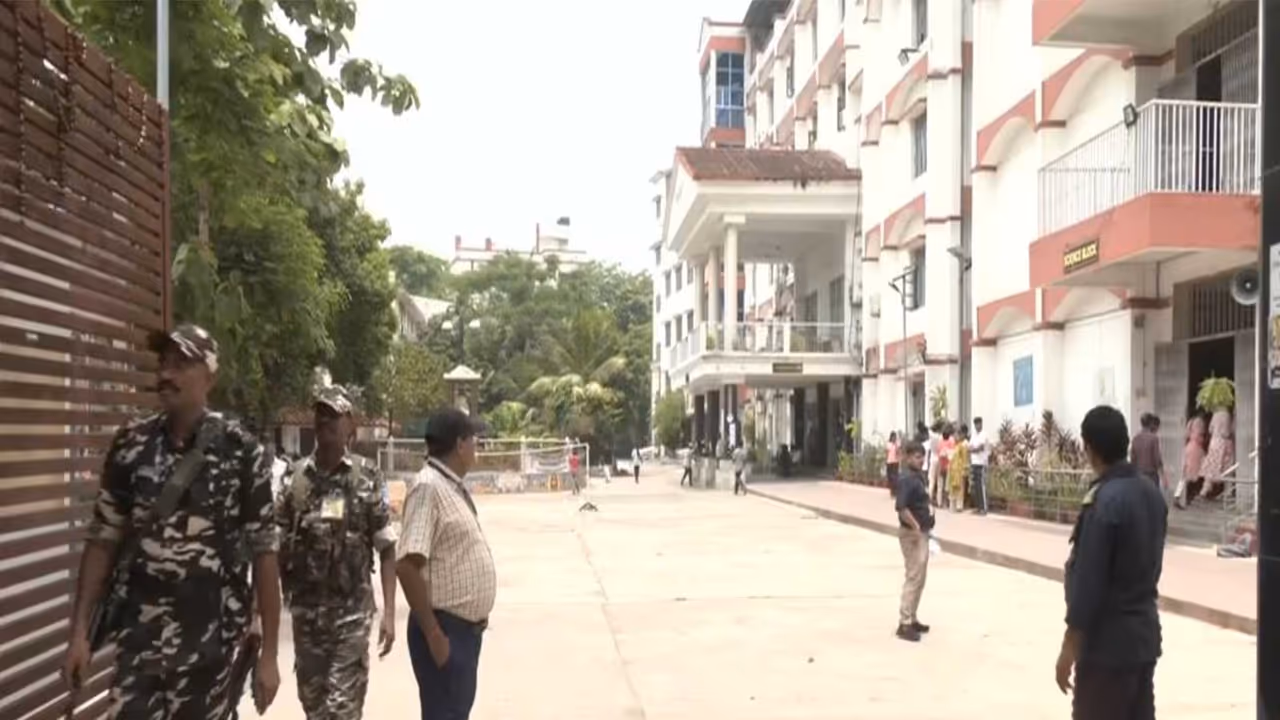 Arrangements for NEET UG re exam in Karnataka (Photo/ANI) Arrangements for NEET UG re exam in Karnataka (Photo/ANI)