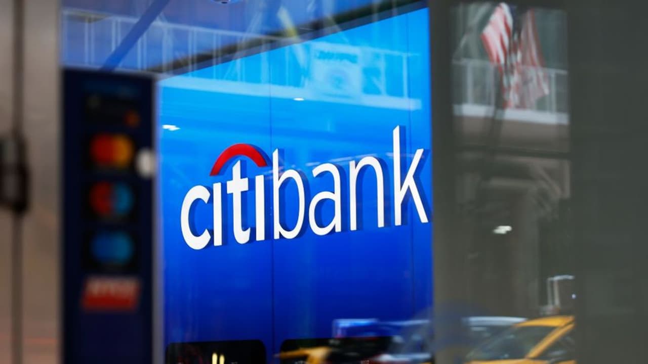 https://stocktwits.com/news articles/markets/equity/citi ceo jane fraser prepares for ai driven future as bank posts best q3 revenue in a decade/cZxBkWaRBYG https://stocktwits.com/news articles/markets/equity/citi ceo jane fraser prepares for ai driven future as bank posts best q3 revenue in a decade/cZxBkWaRBYG