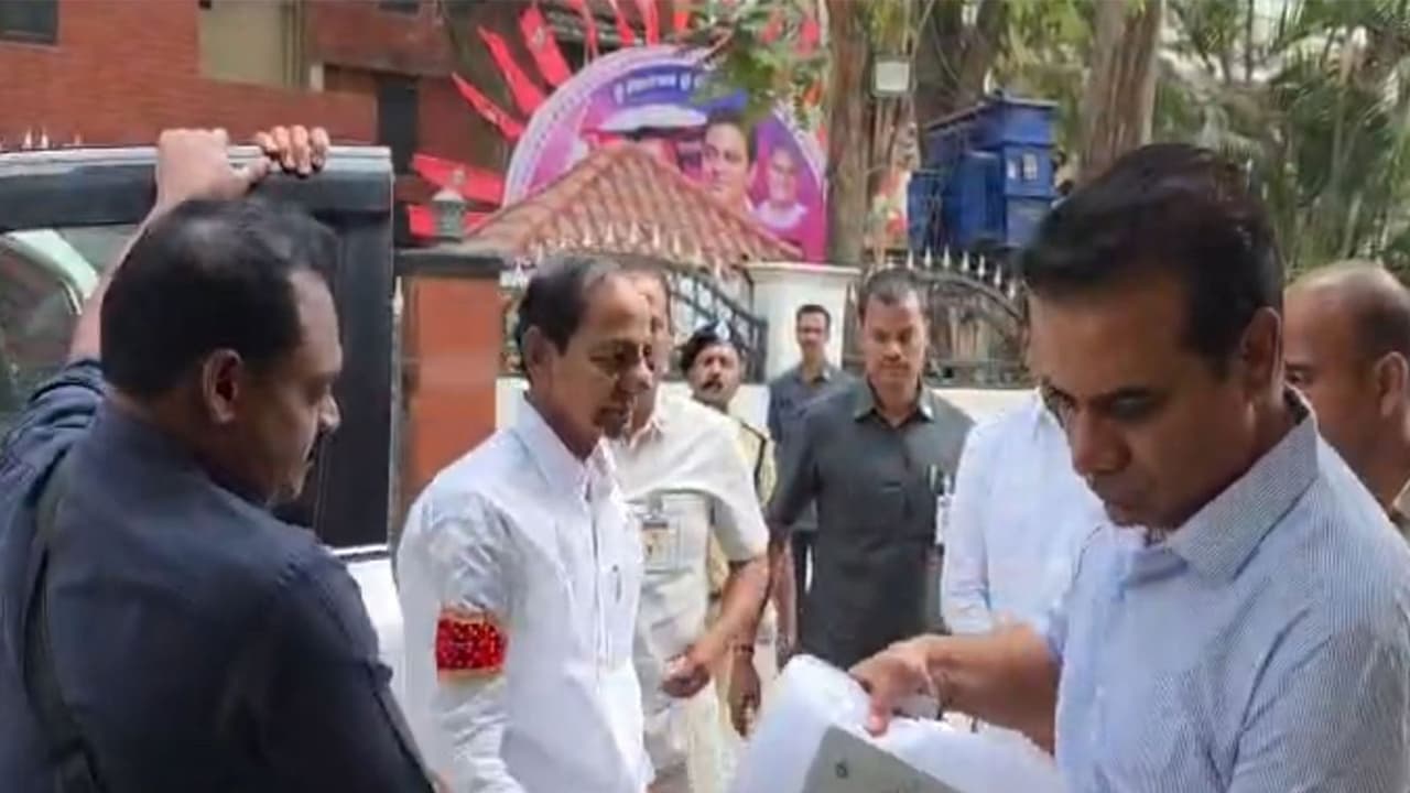 Bharat Rashtra Samithi (BRS) Chief and former Chief Minister of Telangana K Chandrashekar Rao at his farmhouse (Photo/ANI) Bharat Rashtra Samithi (BRS) Chief and former Chief Minister of Telangana K Chandrashekar Rao at his farmhouse (Photo/ANI)
