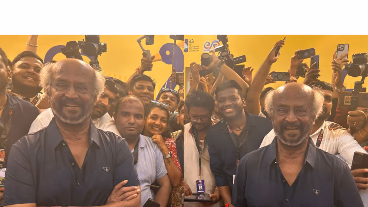 Rajinikanth poses with paparazzi (Photo/IFFI team) Rajinikanth poses with paparazzi (Photo/IFFI team)