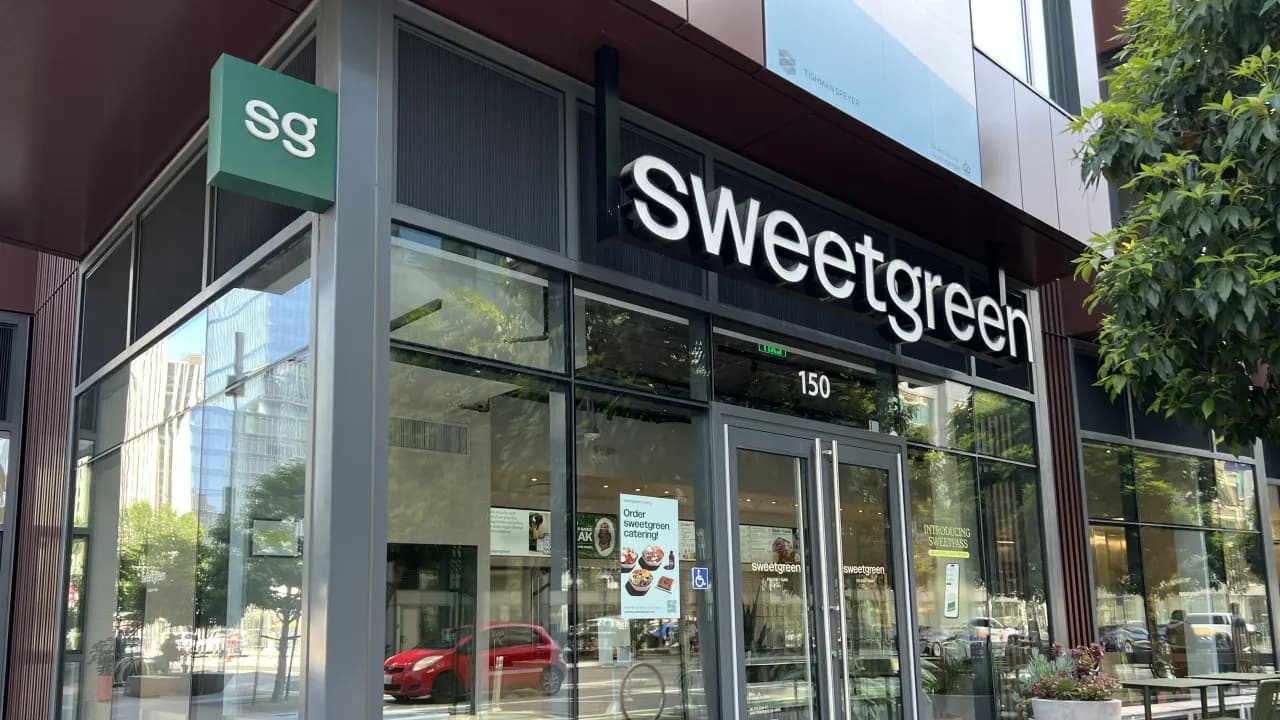 https://stocktwits.com/news articles/markets/equity/advantage sweetgreen salad and go exits texas for long term survival/cmUGU4YR4P4 https://stocktwits.com/news articles/markets/equity/advantage sweetgreen salad and go exits texas for long term survival/cmUGU4YR4P4
