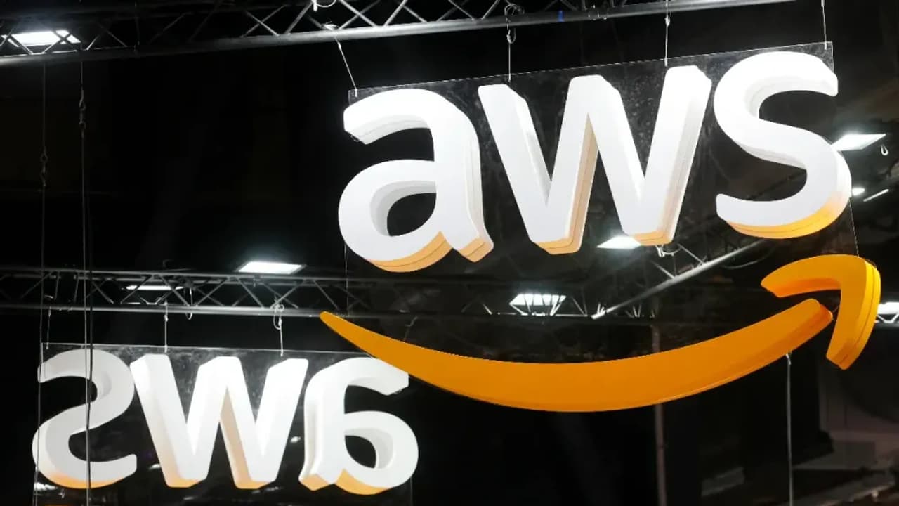 https://stocktwits.com/news articles/markets/equity/major aws outage disrupts amazons services dozen others including gmail you tube and instagram/ch6Cp1jR3Y3 https://stocktwits.com/news articles/markets/equity/major aws outage disrupts amazons services dozen others including gmail you tube and instagram/ch6Cp1jR3Y3