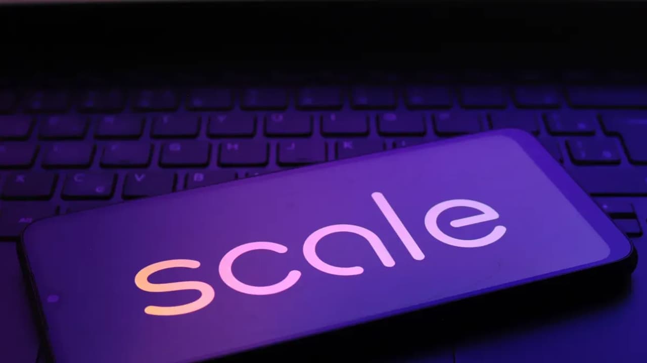 https://stocktwits.com/news articles/markets/equity/scale ai confirms meta minority investment valuing startup at 29 b/chlLt7jRRG0