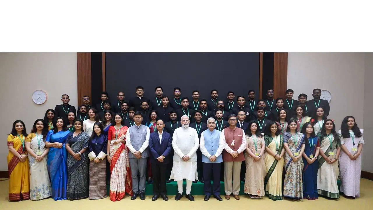 PM Modi Meets 2025 Batch IFS Officer Trainees in Delhi (Photo/X/@narendramodi) PM Modi Meets 2025 Batch IFS Officer Trainees in Delhi (Photo/X/@narendramodi)