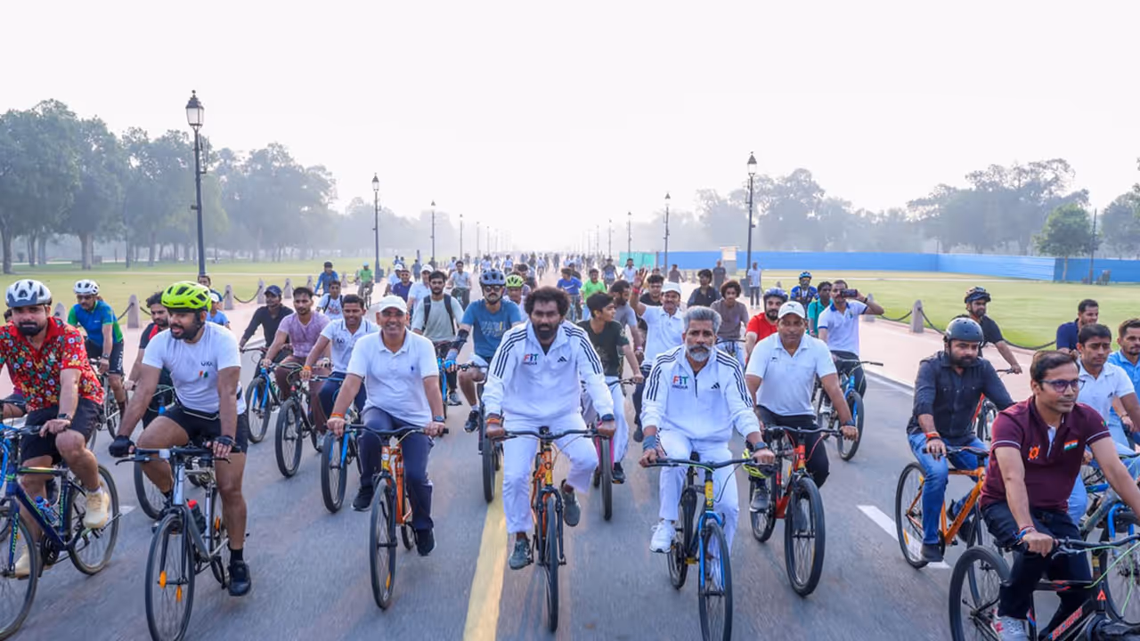 Journalists riding cycle during the 91st Sundays on Cycle event. (Photo: SAI) Journalists riding cycle during the 91st Sundays on Cycle event. (Photo: SAI)