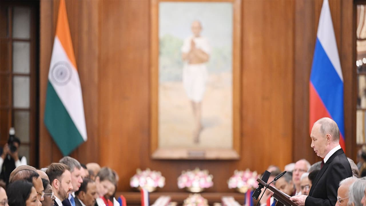 President Droupadi Murmu hosted a state banquet for Russian President Vladimir Putin (Photo/X@rashtrapatibhvn)