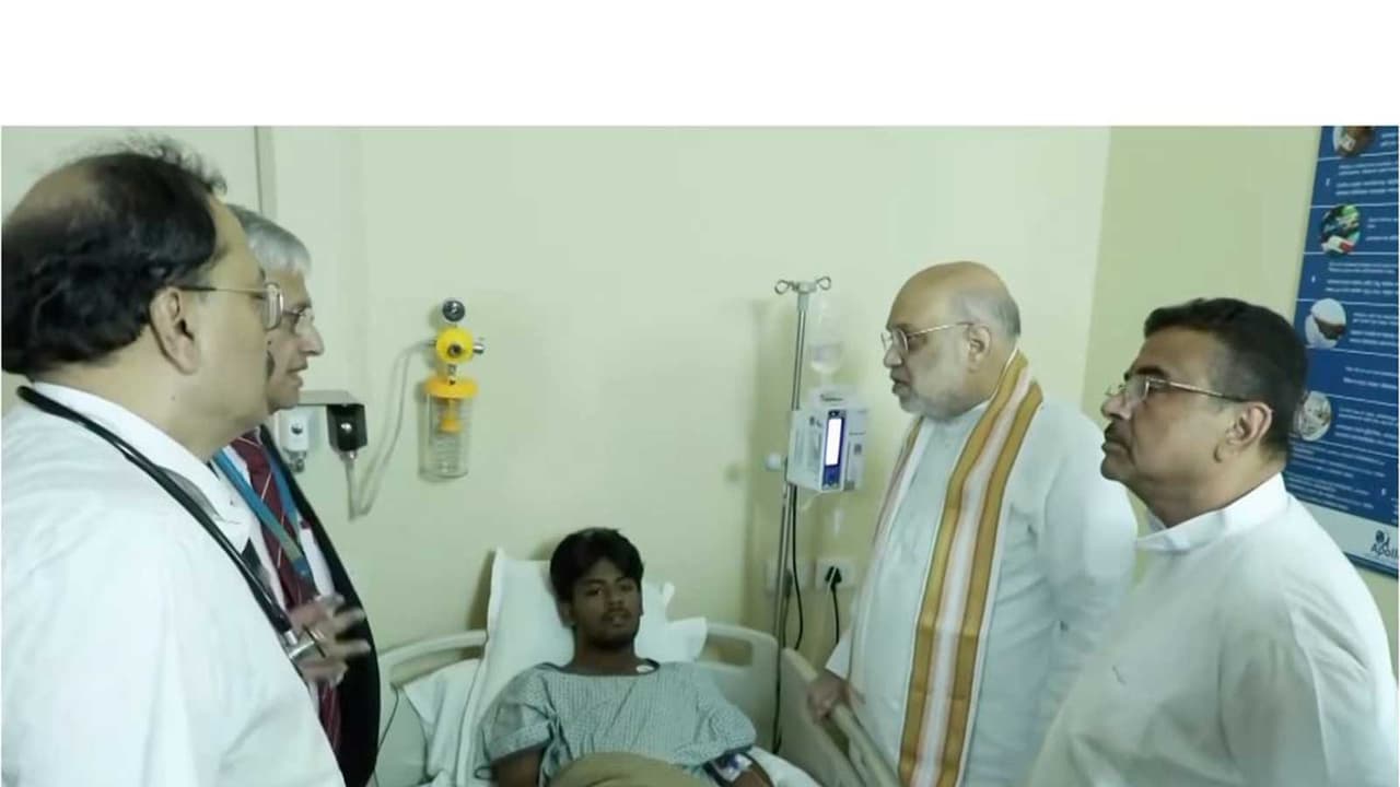 Visual from Apollo Hospital in Salt Lake, where Union Home Minister Amit Shah and West Bengal CM Suvendu Adhikari met those injured in the Chorbagan stampede in Kolkata (Photo/ANI) Visual from Apollo Hospital in Salt Lake, where Union Home Minister Amit Shah and West Bengal CM Suvendu Adhikari met those injured in the Chorbagan stampede in Kolkata (Photo/ANI)
