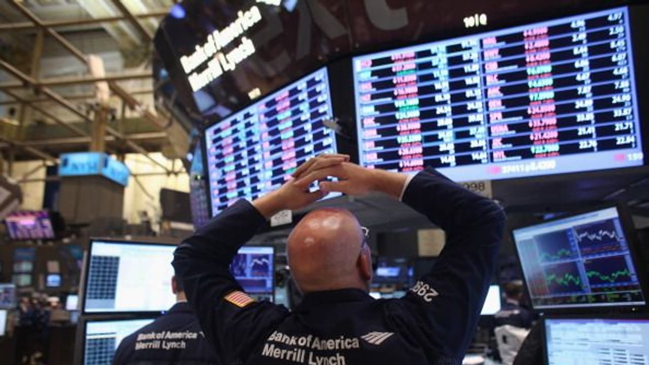 https://stocktwits.com/news articles/markets/equity/dow slips over 350 points nasdaq and sp 500 also in the red as treasury yields crude oil prices rise/cZMSvn0RBQ8 https://stocktwits.com/news articles/markets/equity/dow slips over 350 points nasdaq and sp 500 also in the red as treasury yields crude oil prices rise/cZMSvn0RBQ8