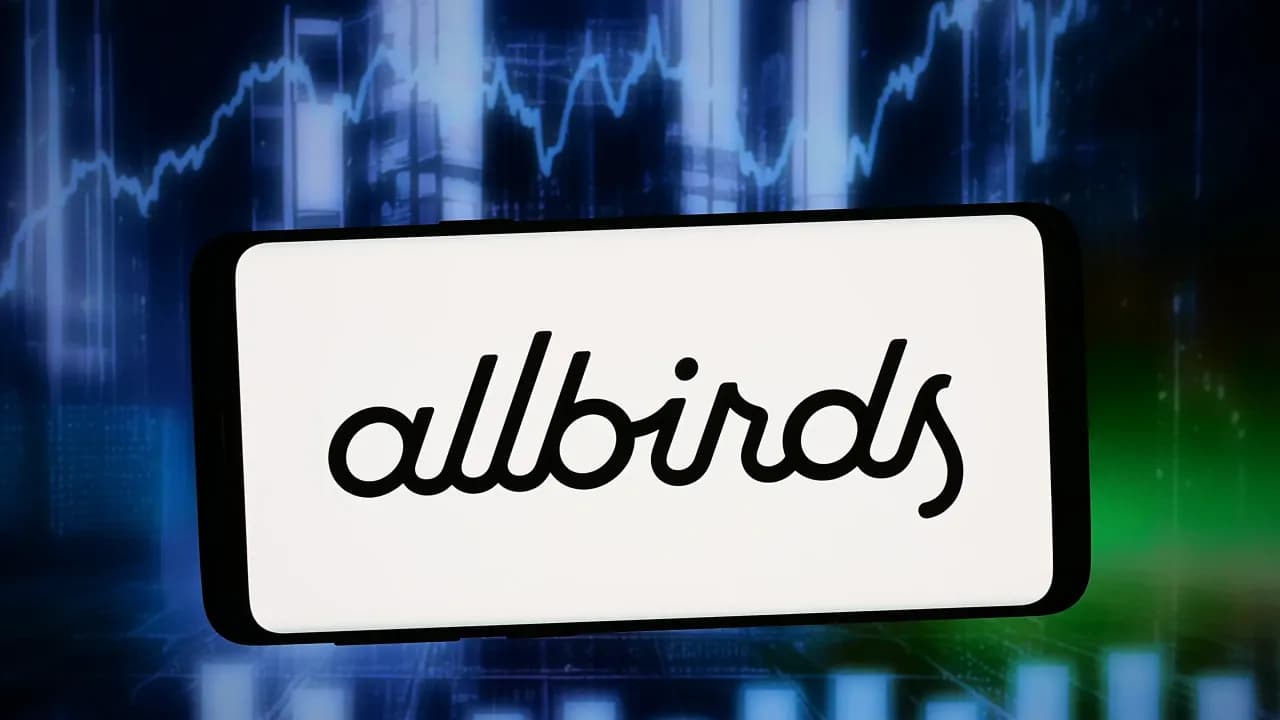 https://stocktwits.com/news articles/markets/equity/allbirds rebrands smartbird ai pivot new ceo ignites retail optimism/cZKjshBR7eo https://stocktwits.com/news articles/markets/equity/allbirds rebrands smartbird ai pivot new ceo ignites retail optimism/cZKjshBR7eo