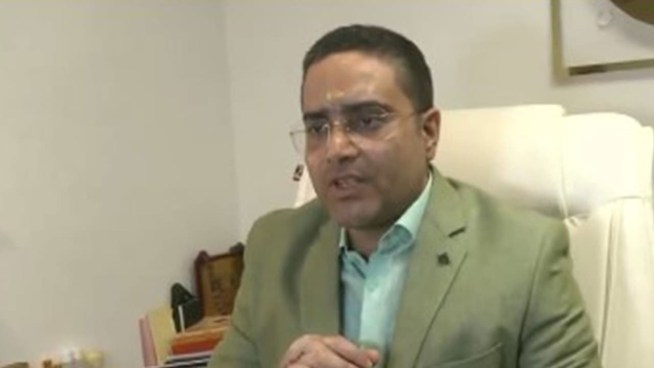Kashi Vishwanath Temple Chief Executive Officer Vishwabhushan Mishra (Photo/ANI) Kashi Vishwanath Temple Chief Executive Officer Vishwabhushan Mishra (Photo/ANI)