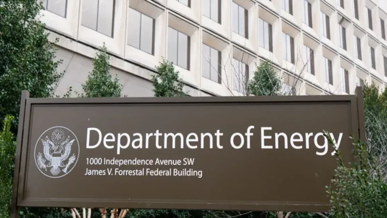 https://stocktwits.com/news articles/markets/equity/us department of energy cuts 24 clean energy projects/ch0M6zNRbud