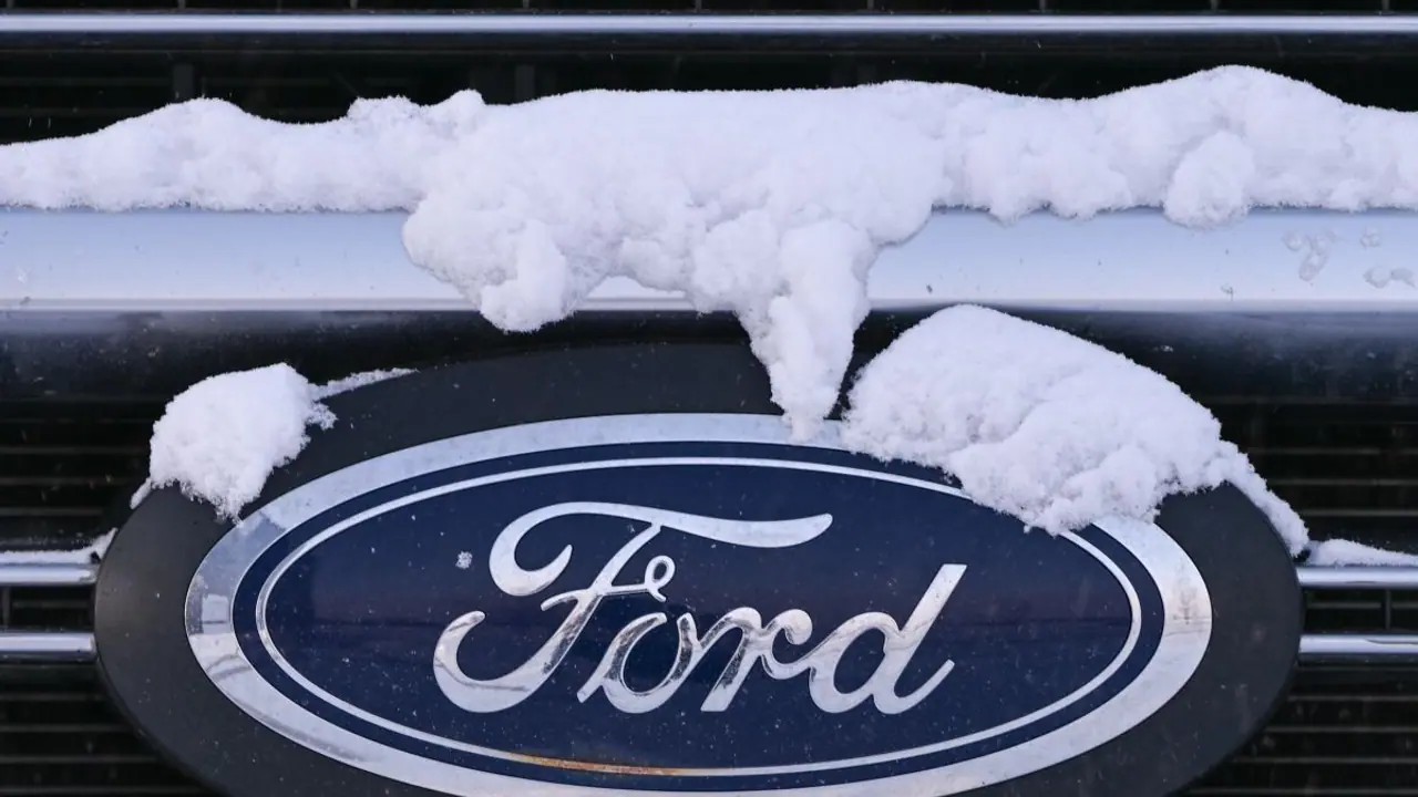 Ford Stock Eyes Another Day In The Red: Retail Stays Bullish, CEO Calls Out Trump Tariff 'Chaos' Ford Stock Eyes Another Day In The Red: Retail Stays Bullish, CEO Calls Out Trump Tariff 'Chaos'