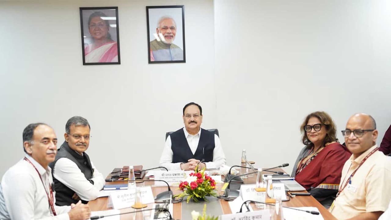 Union Health Minister JP Nadda with others (Photo/PIB) Union Health Minister JP Nadda with others (Photo/PIB)