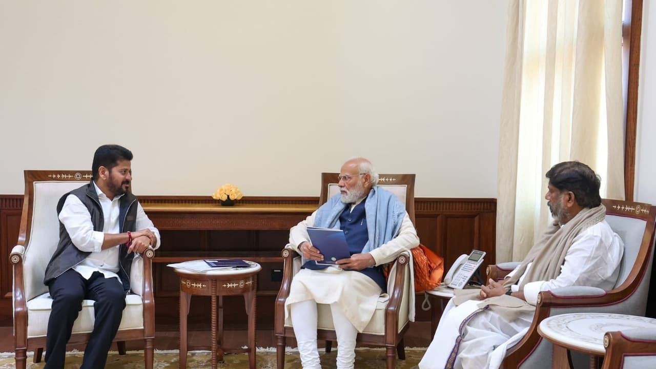 Telangana CM A Revanth Reddy, Deputy CM Bhatti Vikramarka meet PM Narendra Modi (Photo/ANI) Telangana CM A Revanth Reddy, Deputy CM Bhatti Vikramarka meet PM Narendra Modi (Photo/ANI)