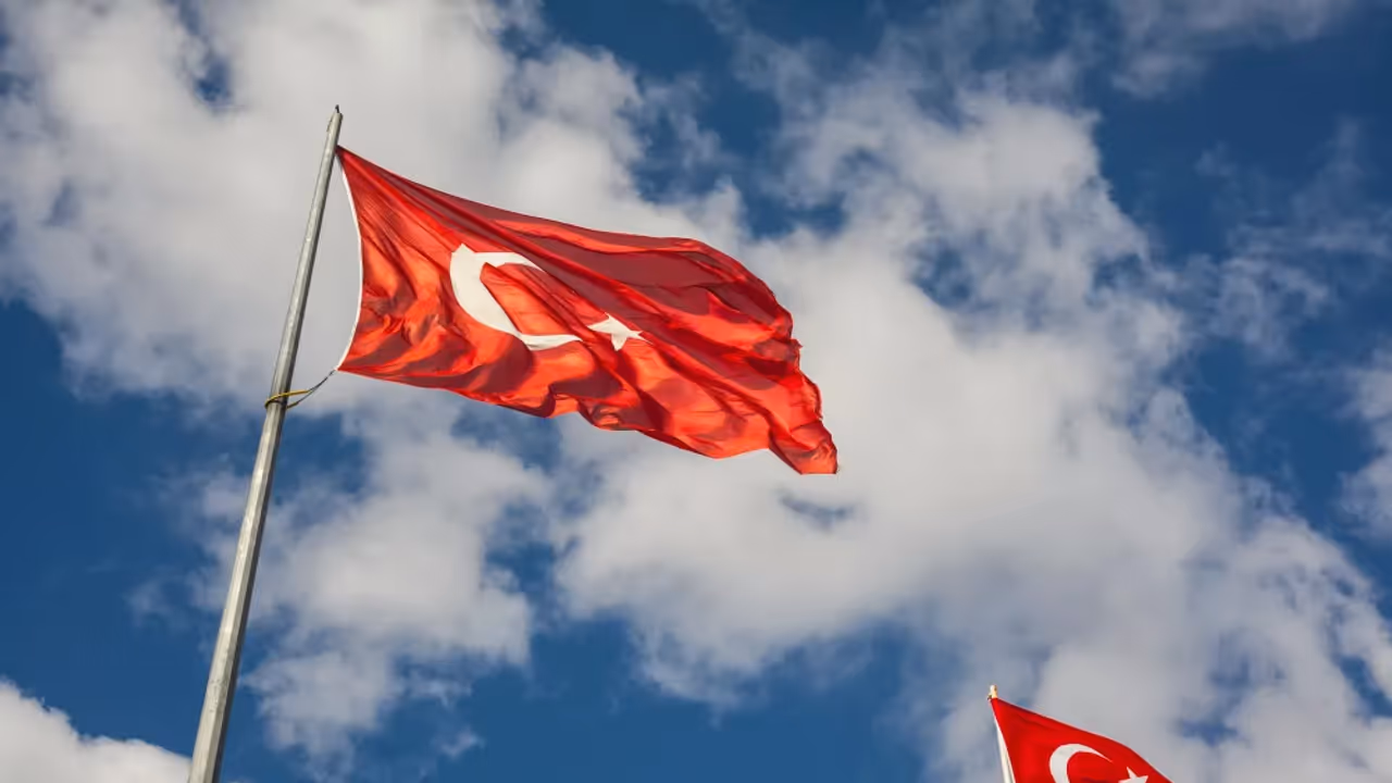 Top 10 Hair Transplant Clinics in Turkey Top 10 Hair Transplant Clinics in Turkey