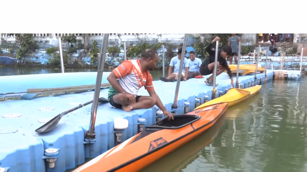 Para athlete Horilal Yadav during his kayaking training in Raipur's Budha Talab. (Photo: ANI) Para athlete Horilal Yadav during his kayaking training in Raipur's Budha Talab. (Photo: ANI)