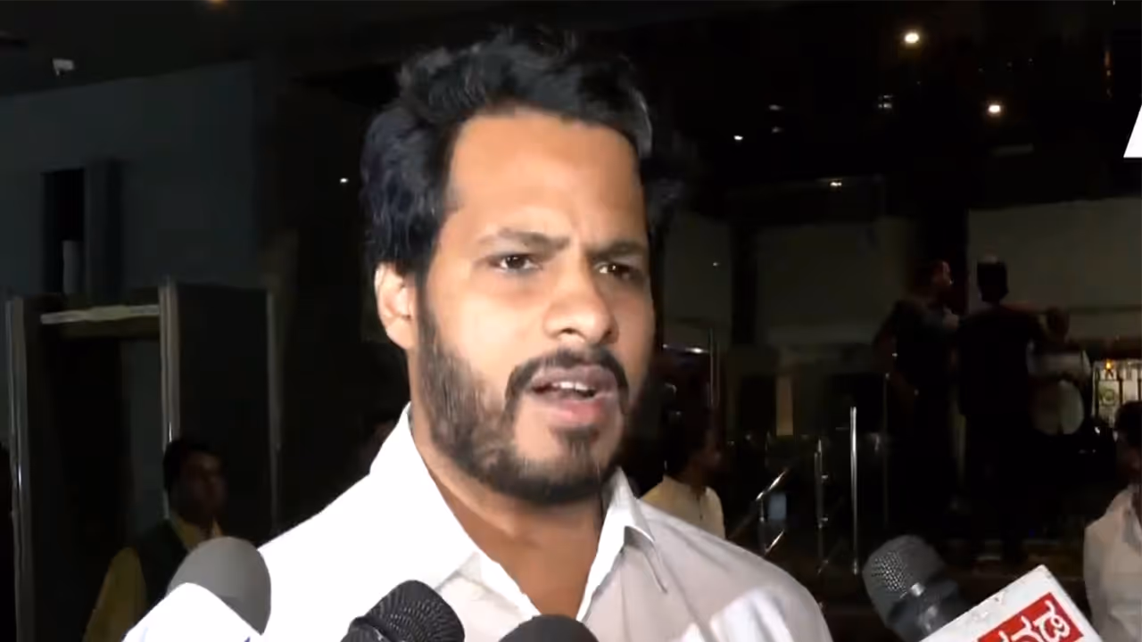 JD(S) MLA Nikhil Kumaraswamy during a press conference in Bengaluru. (Photo/ANI) JD(S) MLA Nikhil Kumaraswamy during a press conference in Bengaluru. (Photo/ANI)