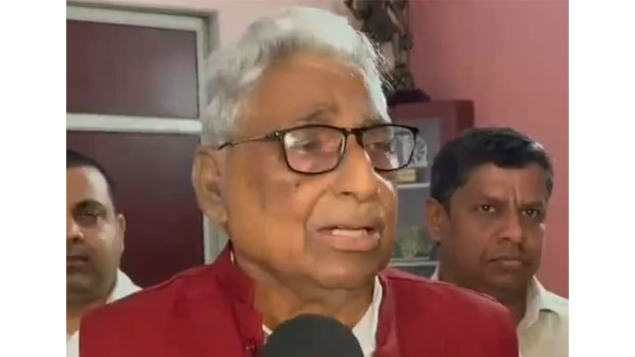 Uttar Pradesh LoP Mata Prasad Pandey (Photo/ANI) Uttar Pradesh LoP Mata Prasad Pandey (Photo/ANI)