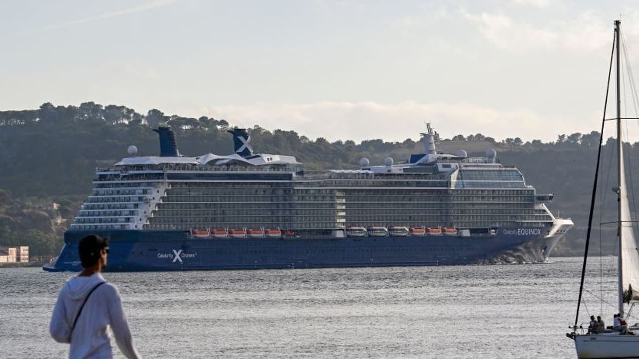 Retail Sentiment On Cruise, Travel Companies Slip Following Delta’s Warning Of Softening Domestic Demand Retail Sentiment On Cruise, Travel Companies Slip Following Delta’s Warning Of Softening Domestic Demand