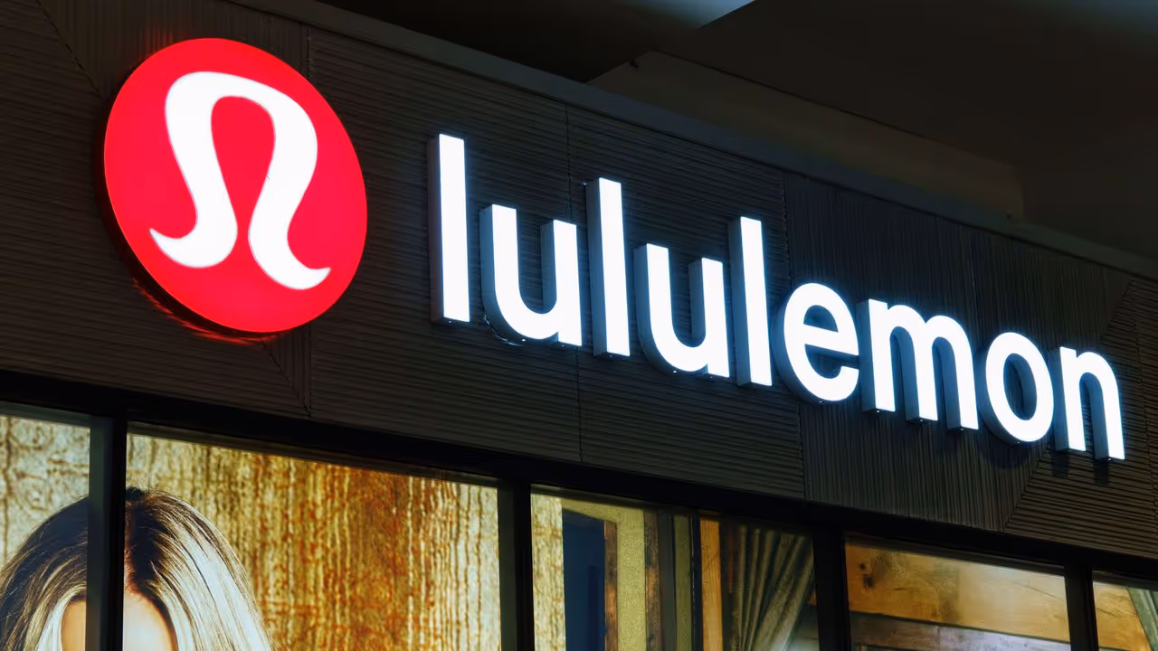 https://stocktwits.com/news articles/markets/equity/lulu stock dips below 100 after hours on weak sales and soft q3 start/cZsuQ21RJvv https://stocktwits.com/news articles/markets/equity/lulu stock dips below 100 after hours on weak sales and soft q3 start/cZsuQ21RJvv