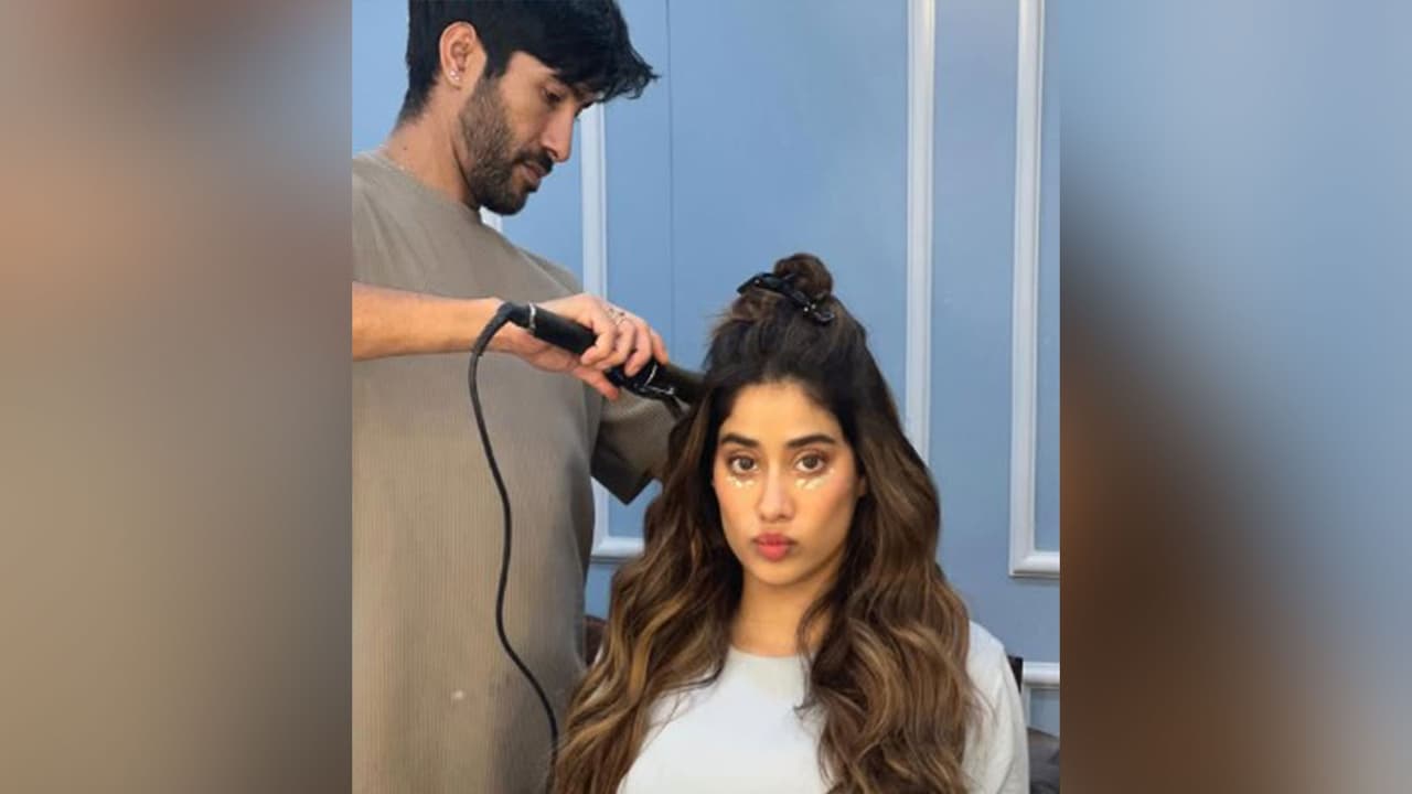 Janhvi remembers hairstylist Marce (Image source: Instagram@janhvikapoor) Janhvi remembers hairstylist Marce (Image source: Instagram@janhvikapoor)