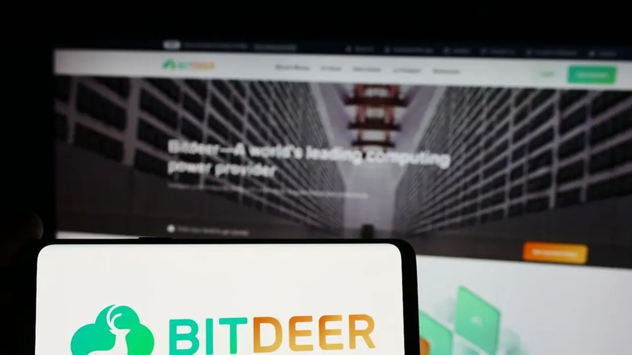 Bitdeer Stock Declines On Price Target Cut At Rosenblatt As Bitcoin Prices Fall: Retail's Bearish