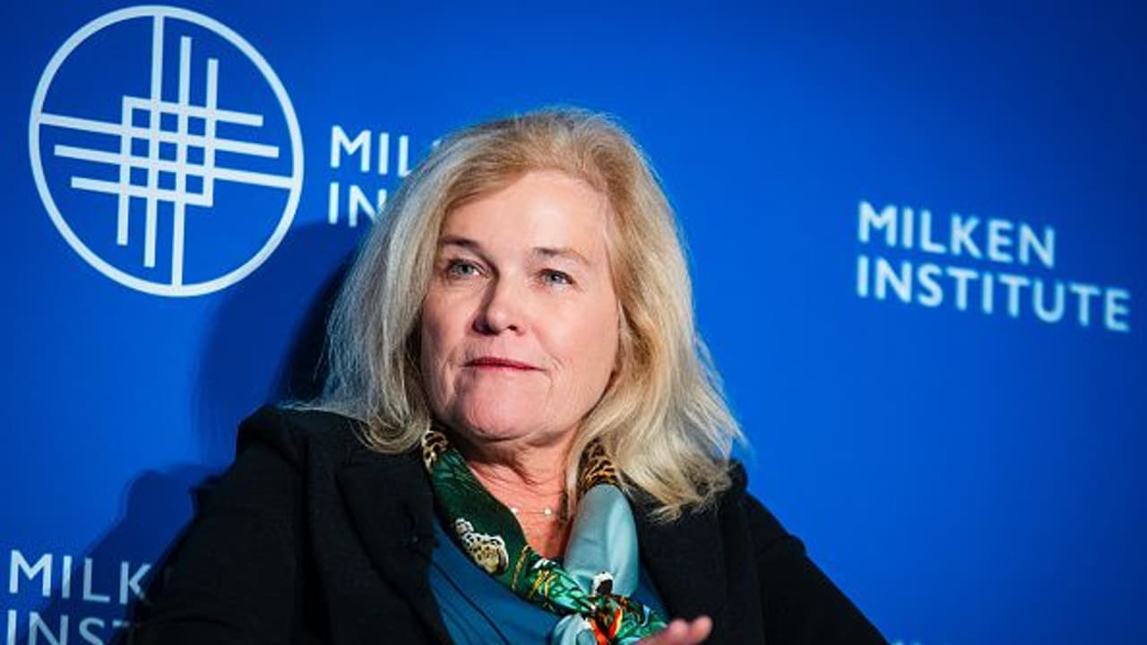 https://stocktwits.com/news articles/markets/equity/franklin templeton ceo jenny johnson reportedly flags very complex ai debt financing favors short term investments/cZD6ncBRBVv https://stocktwits.com/news articles/markets/equity/franklin templeton ceo jenny johnson reportedly flags very complex ai debt financing favors short term investments/cZD6ncBRBVv