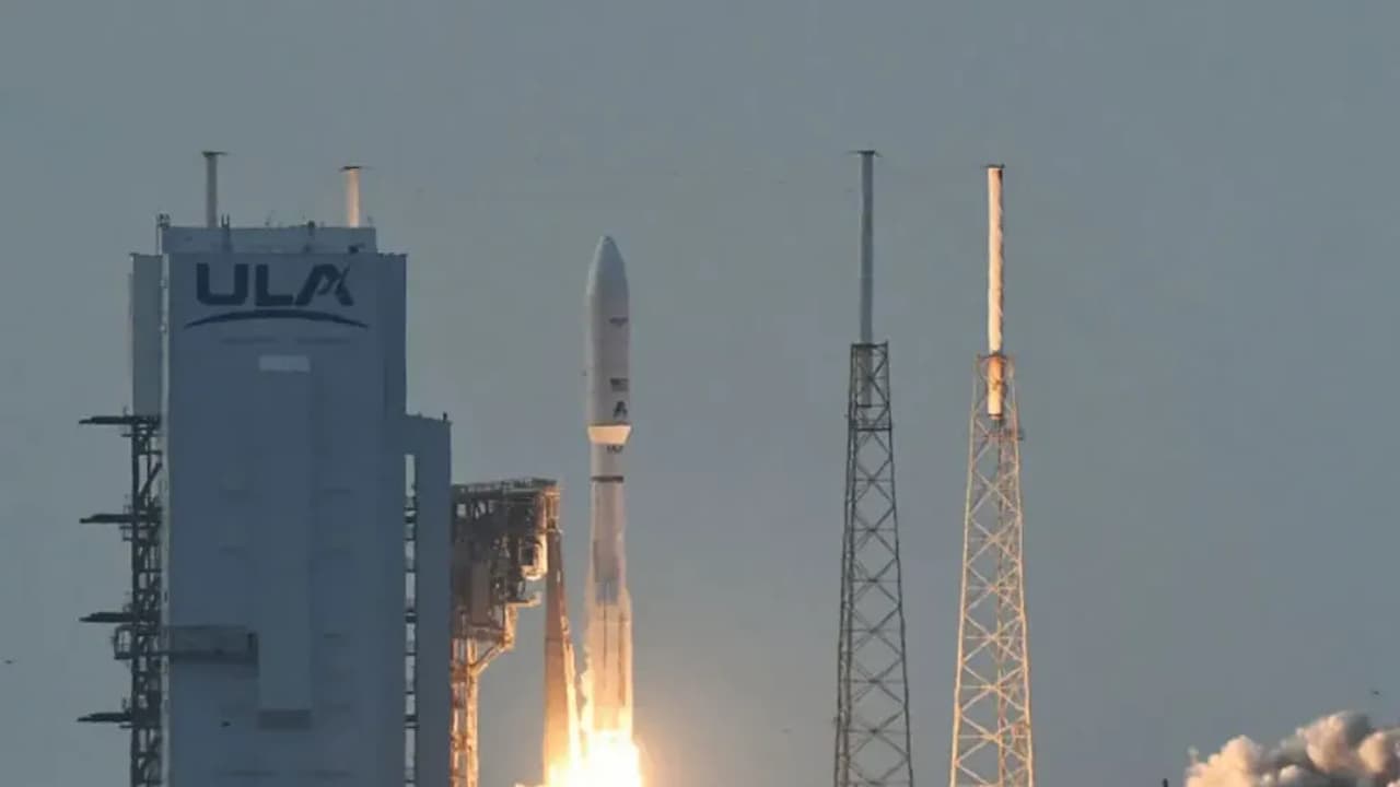 https://stocktwits.com/news articles/markets/equity/amazon sends first kuiper satellites to space to rival starlink telecom giants/chQCw3YRbLT
