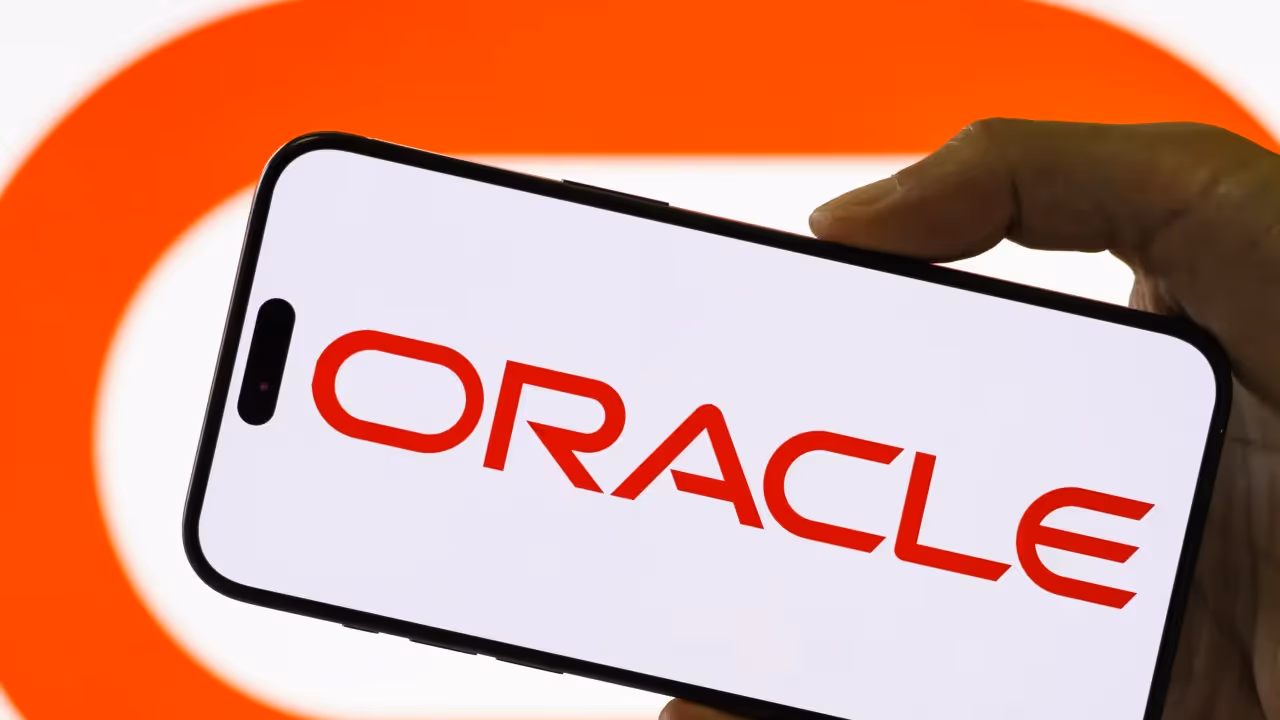 https://stocktwits.com/news articles/markets/equity/orcl stock extends fall overnight after analyst cuts price target flags analyst day as key catalyst retail watches cautiously/cZsAaBwRJub https://stocktwits.com/news articles/markets/equity/orcl stock extends fall overnight after analyst cuts price target flags analyst day as key catalyst retail watches cautiously/cZsAaBwRJub